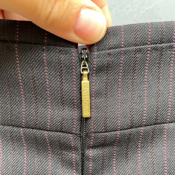 Roberto Cavalli Pin stripe Pencil Skirt, size IT44 (US6/8) - Picture 4 of 10